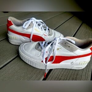 Slightly used Puma Cali Sport Mix Sneaker- W size 9.5